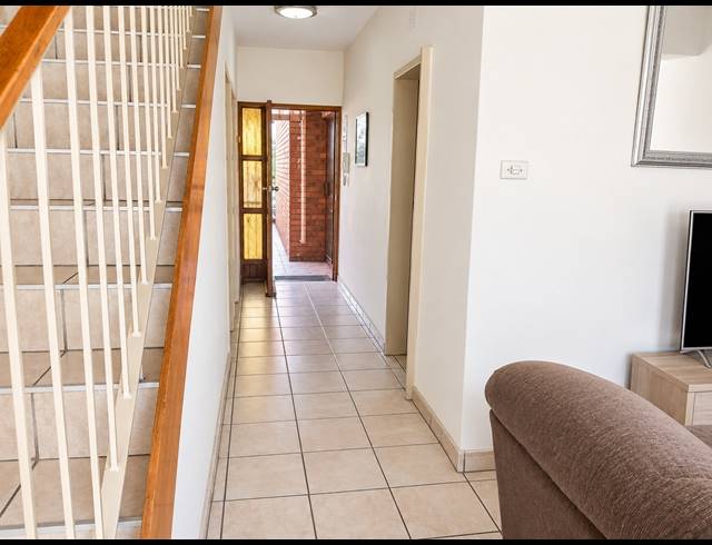 2 BEDROOM APARTMENT FOR SALE IN RYNFIELD